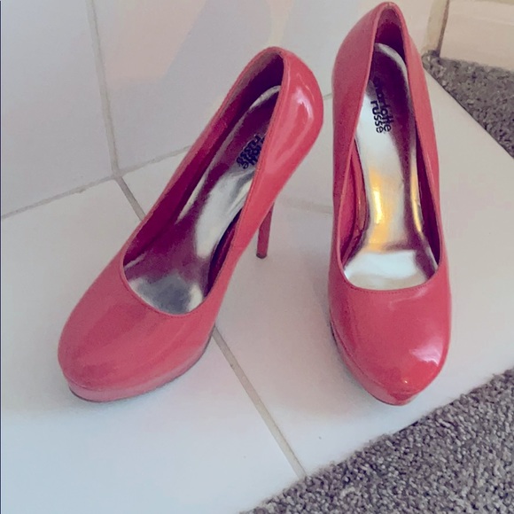 Shoes - Picture 1 of 1